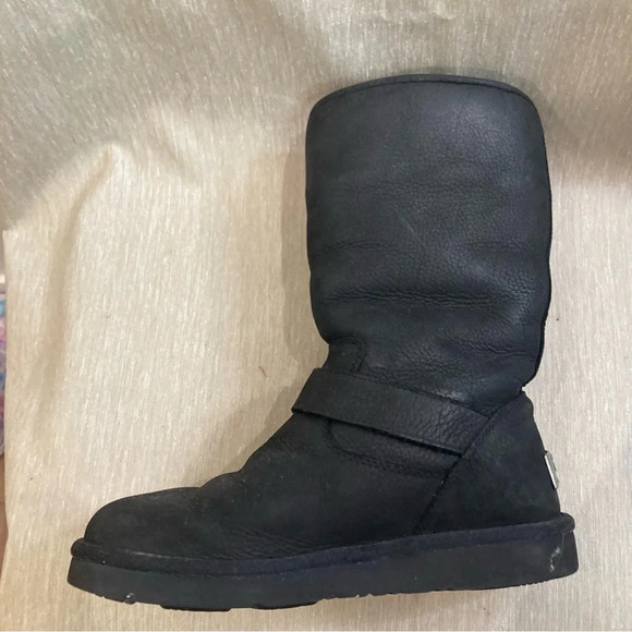 UGG Sz 6 Sutter  Water Resistant Mid-Calf Moto Leather Sheerling Lined Boots - Picture 3 of 11